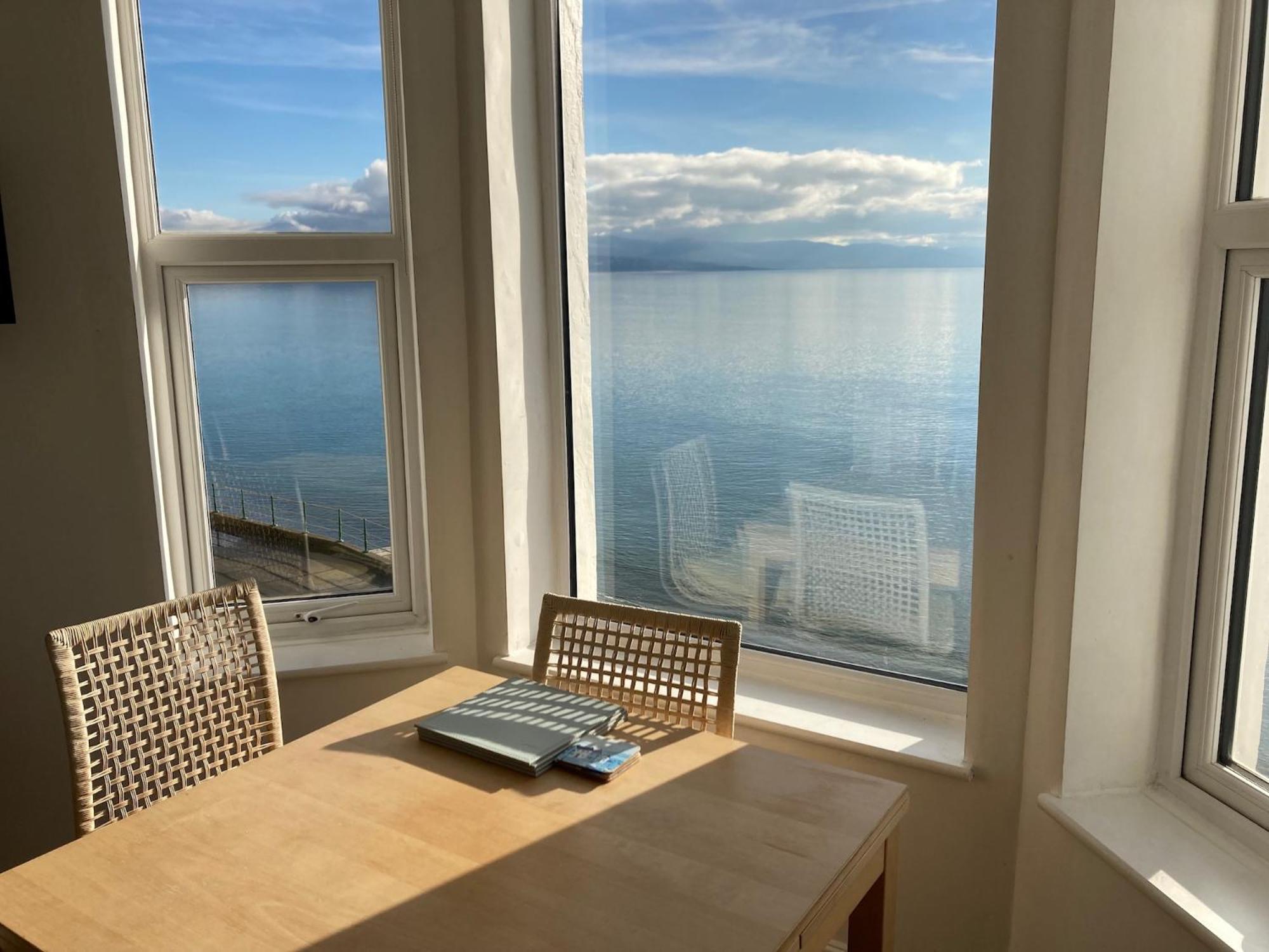 Marine Terrace Apartments Criccieth Exterior foto