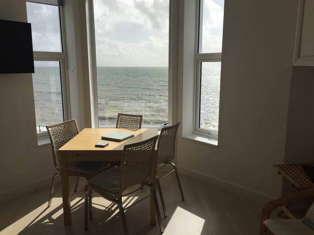 Marine Terrace Apartments Criccieth Exterior foto